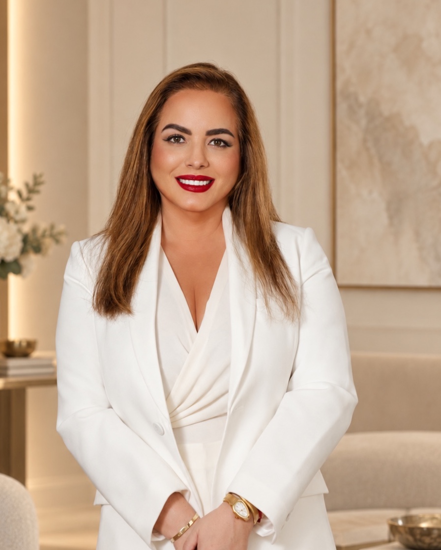 Portrait of Victoria Marin, Co-Founder of VIMARA