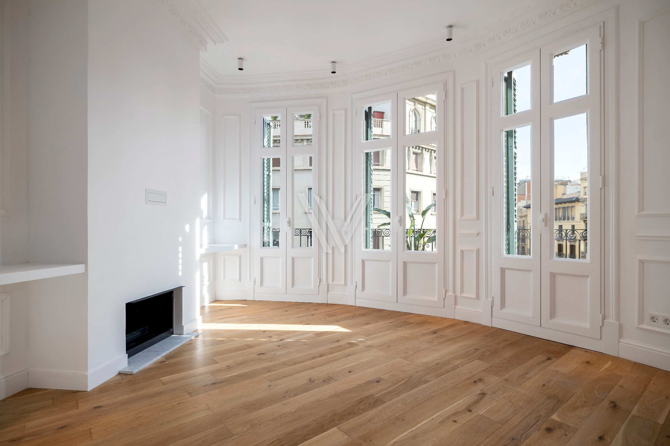 Renovated Corner Residence in L’Antiga Esquerra de l’Eixample