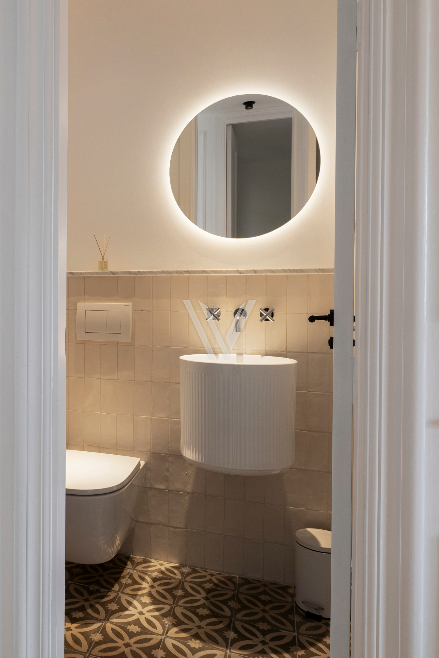 Renovated Corner Residence in L’Antiga Esquerra de l’Eixample