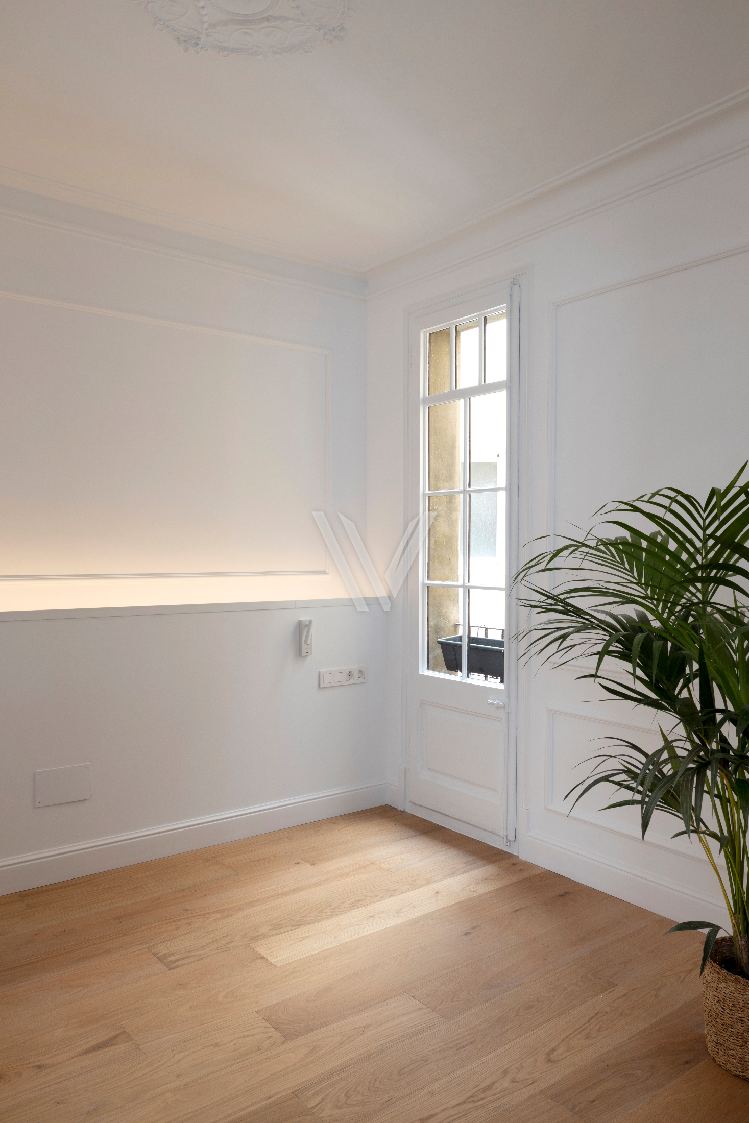 Renovated Corner Residence in L’Antiga Esquerra de l’Eixample