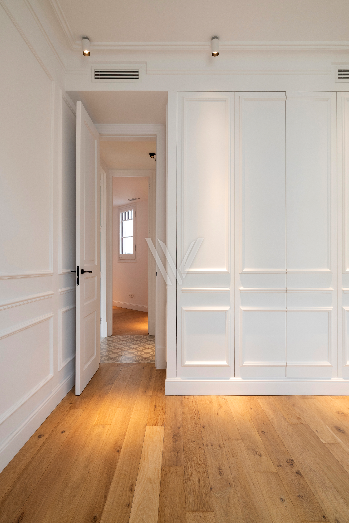 Renovated Corner Residence in L’Antiga Esquerra de l’Eixample