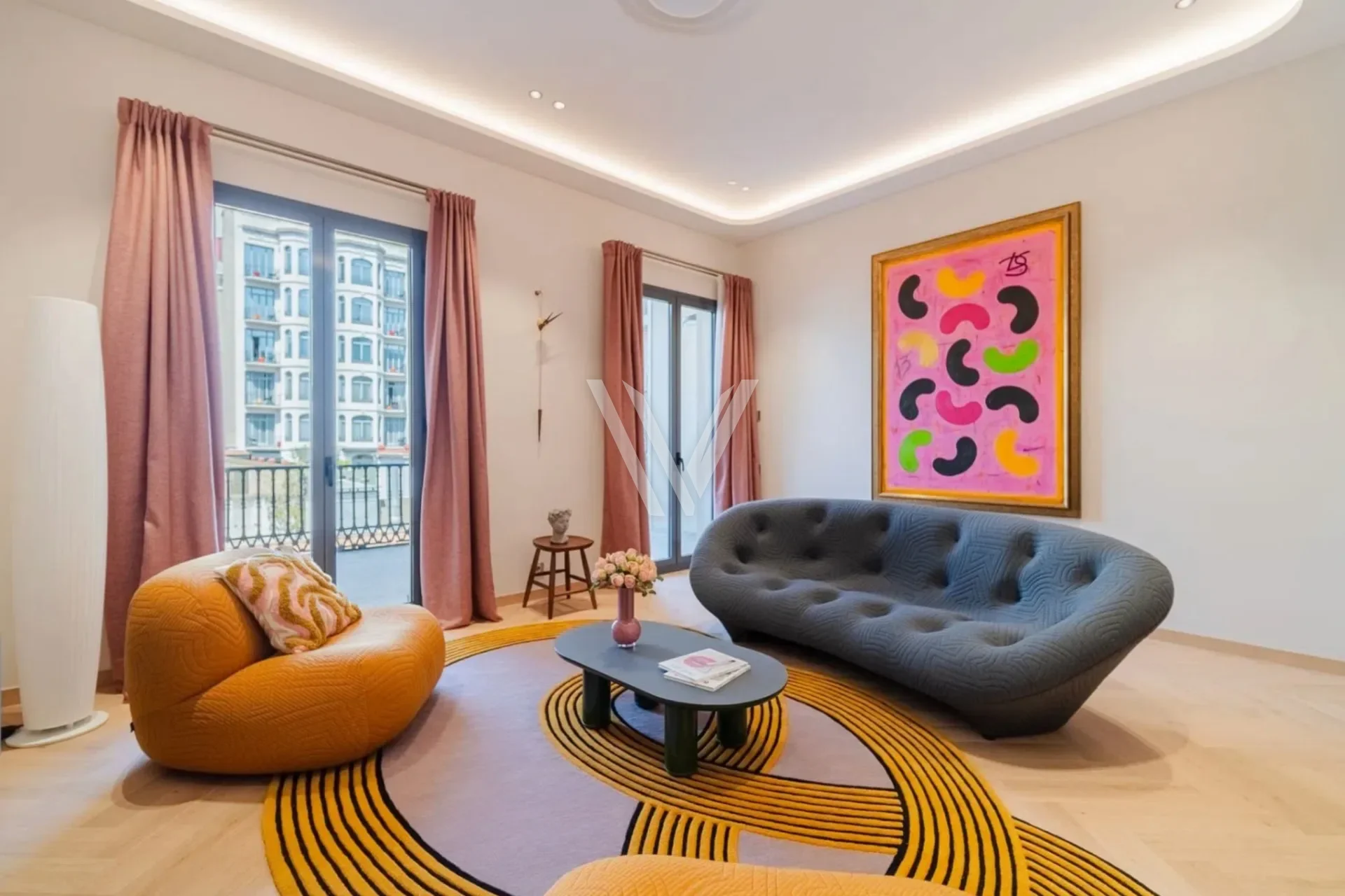 Contemporary residence moments from Passeig de Gràcia